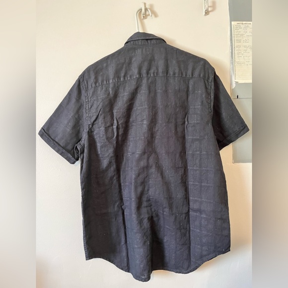 Casual Button-Up Shirt - Picture 2 of 3